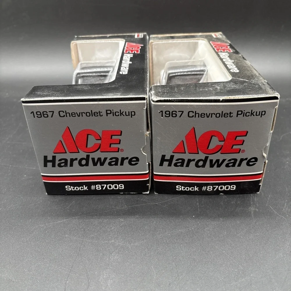 Spec Cast ACE Hardware White Pickup Truck Die Cast Collectable Lot of 2 NIB 1:25